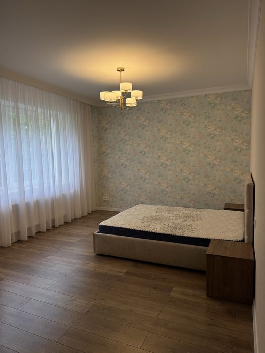 Продам Дом з підвалом в Одесі
