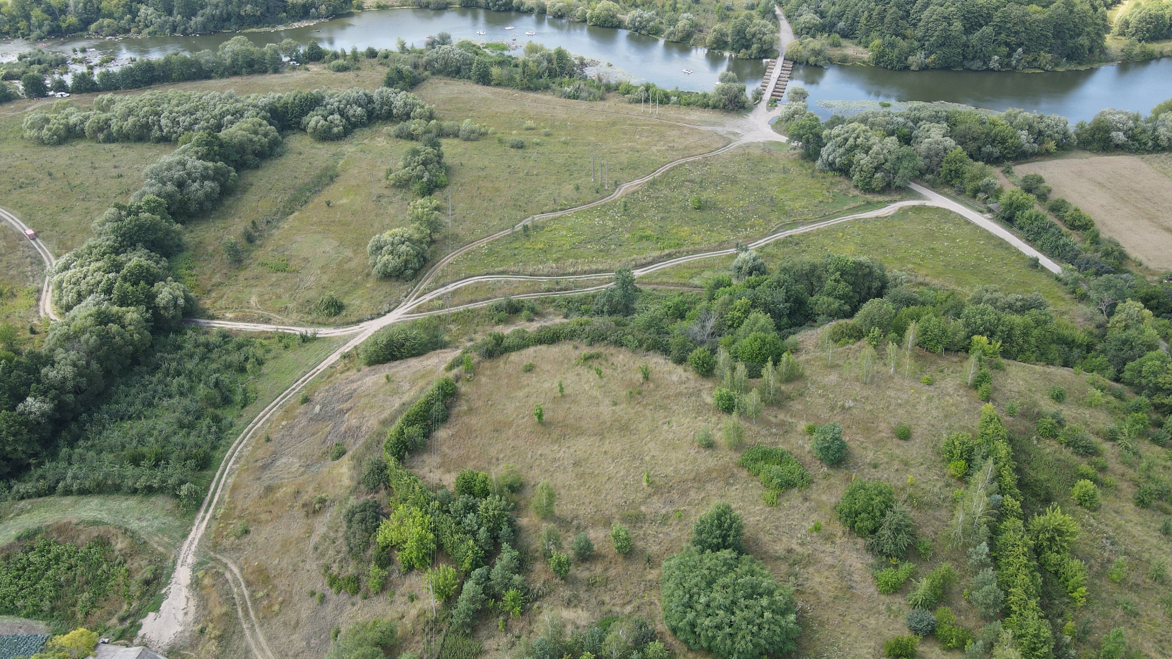 Земельна ділянка в Воробіївці