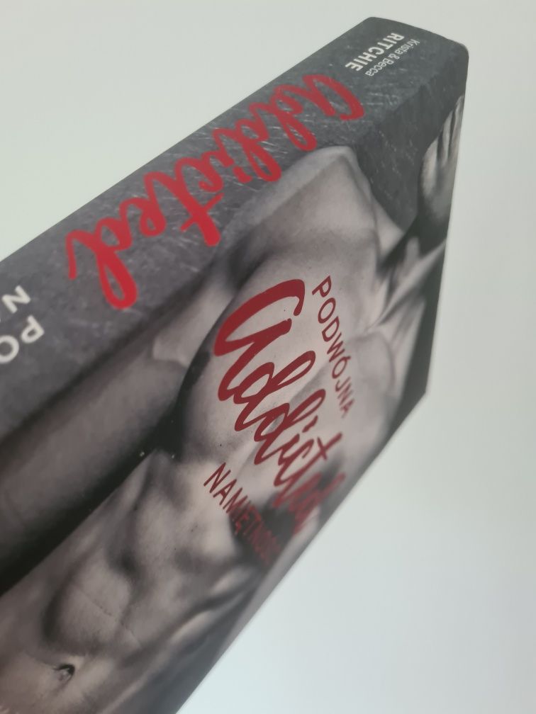 Addicted. Podwójna namiętność - Krista & Becca Ritchie