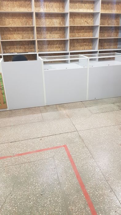 Продам вітрини в гарному стані