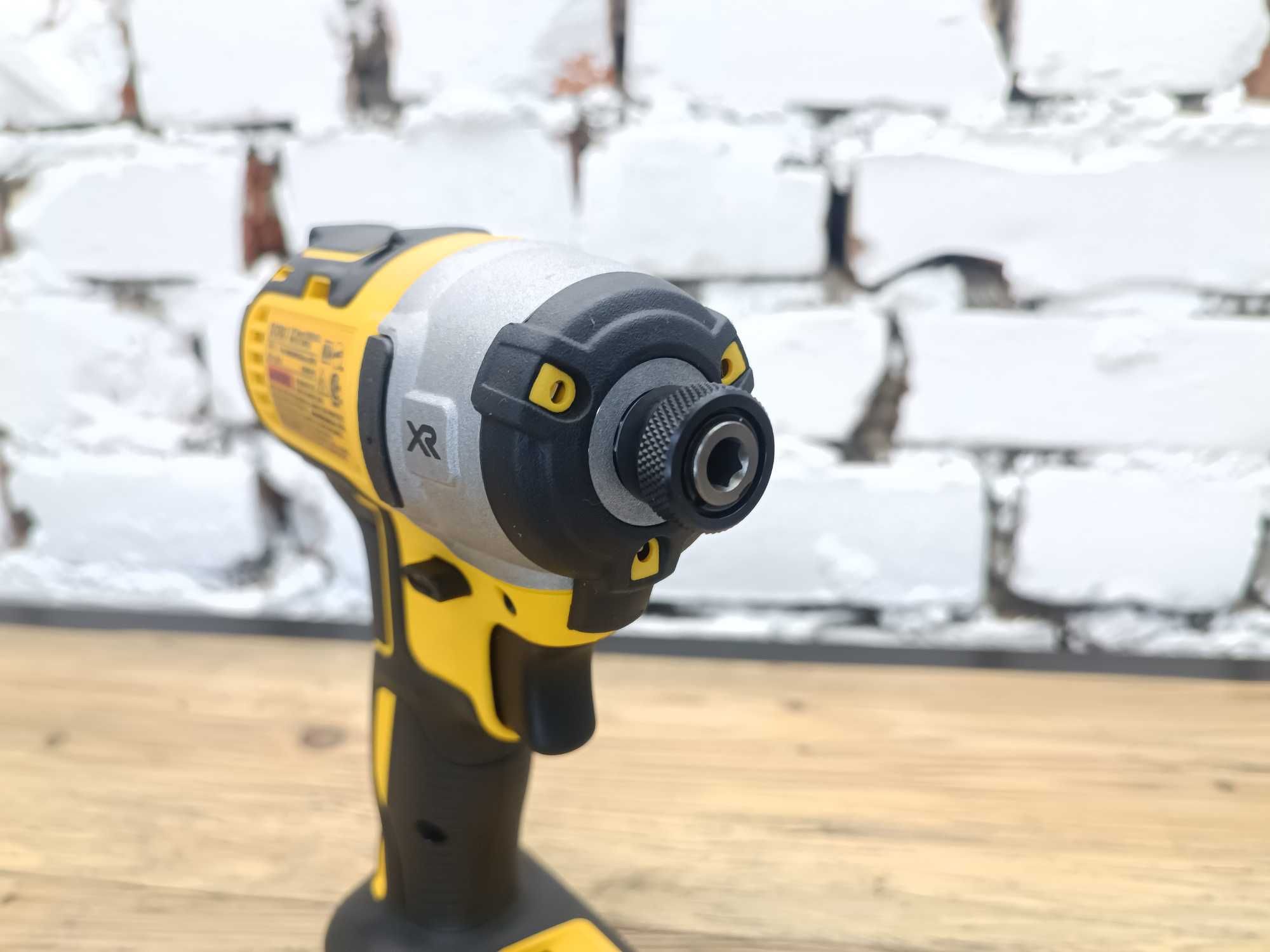 Безщіточний Імпакт Dewalt 20v DCF887 з США оригінал MADE IN MEXICO