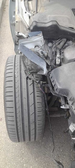 Audi A6 2.0TDI 177CV, acidentada a circular