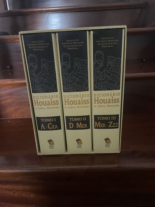 Dicionário Houaiss da Língua Portuguesa – Edição Completa