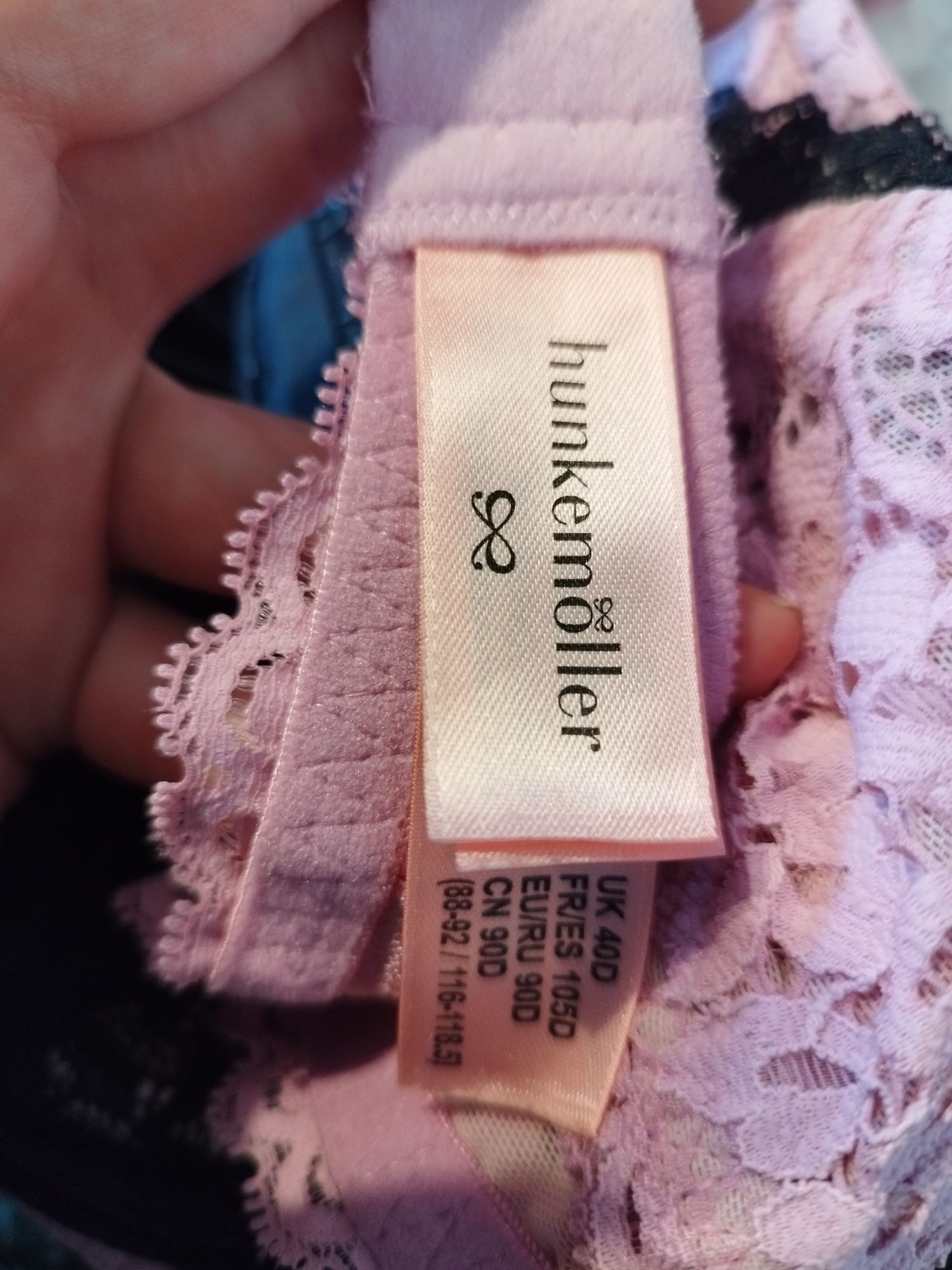 stanik usztywniany Hunkemöller,90D