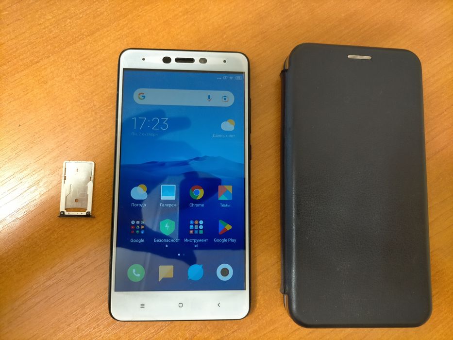 Телефон Ксяоми Redmi Note 4X 3/32