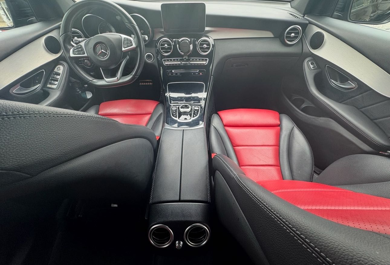Mercedes Benz GLC 250D - 4 Matic /Venda