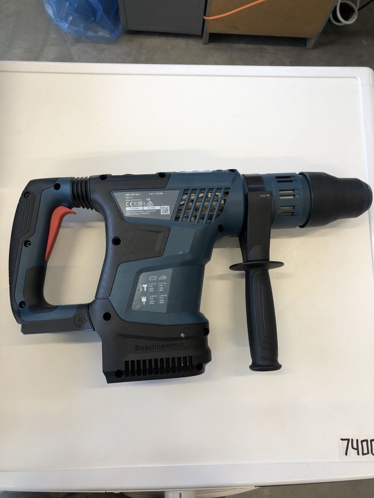 Аккумуляторный перфоратор Bosch Professional GBH 18V-36