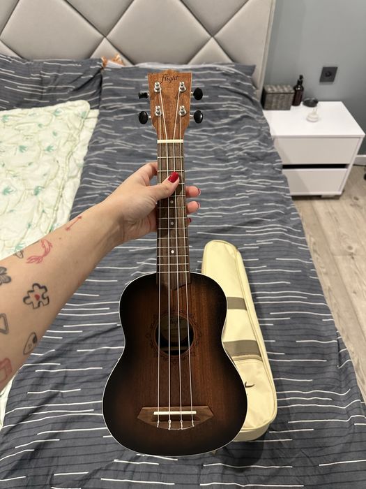 Укулеле flight нова