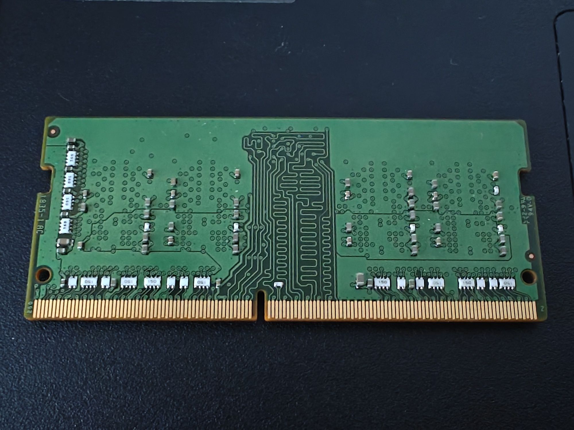 Оперативна пам'ять 4GB DDR4 2666MHz SK hynix SO-DIMM CL18