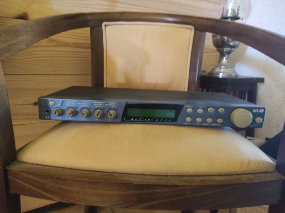 Emu Audity 2000 impecável