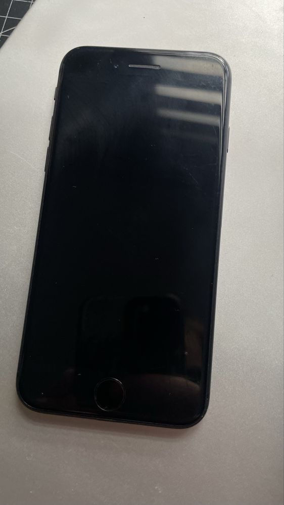 iPhone 8 по деталям