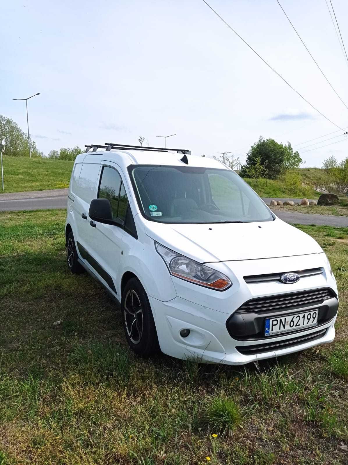 Ford Transit Connect z kompletem kół