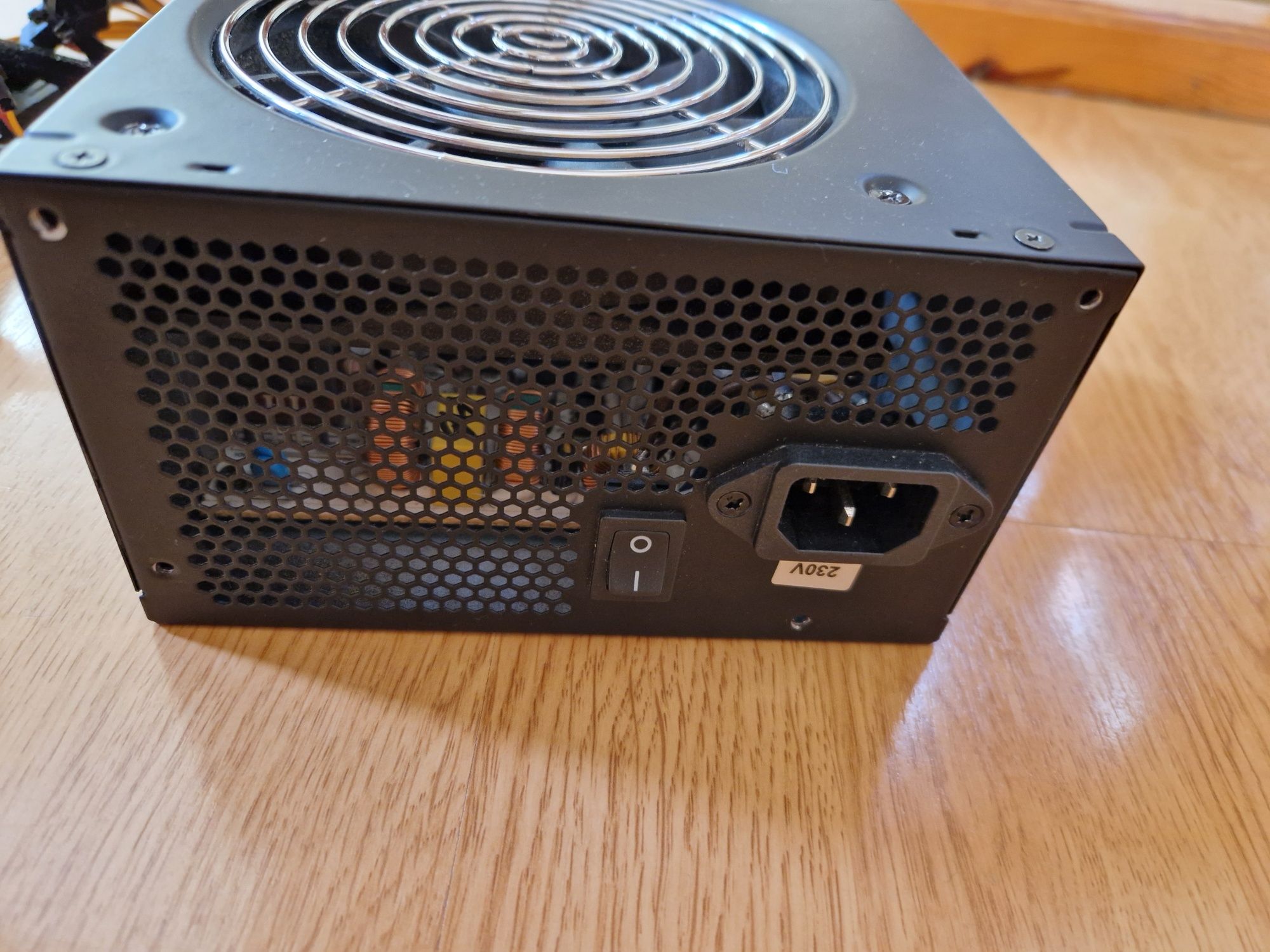 Блок живлення chieftec 700w