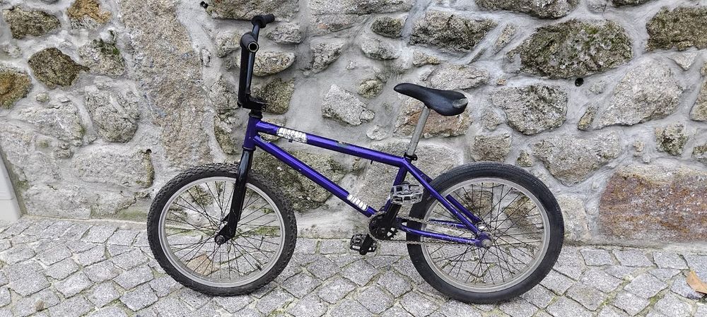 Vendo bmx, falta de uso