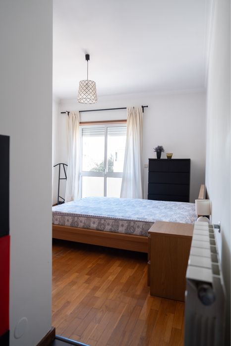 Vende-se T3 com garagem Espinho