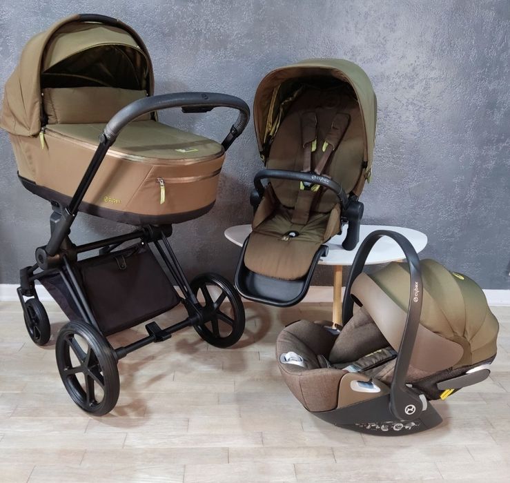 Продам дитячу коляску