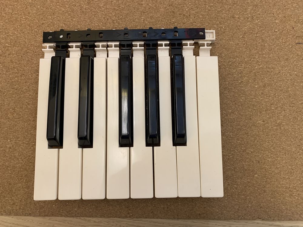 Klawisz C (ostatni) do keyboardu Yamaha PSR