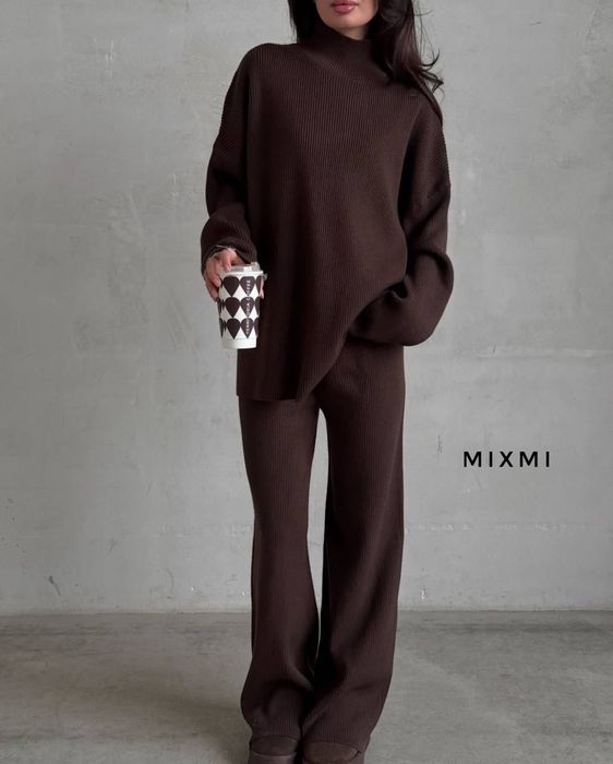 Жіночий костюм ангора мустанг