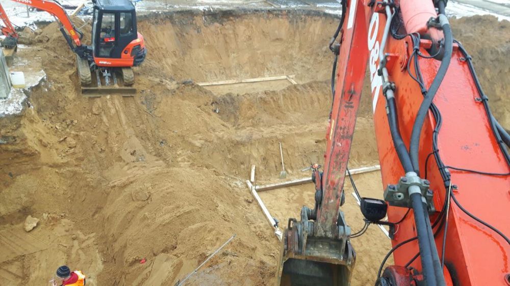 Usługi Minikoparką 3.5t, wynajem bez operatora, ROZBIÓRKI, WYWROTKA 5T
