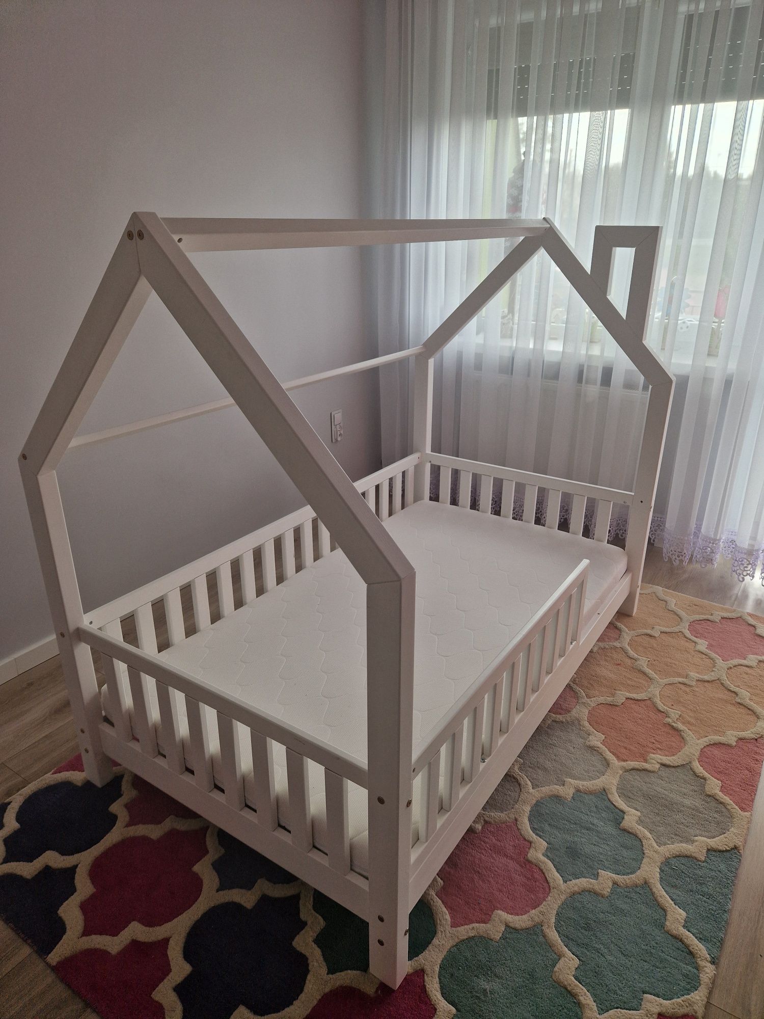 Łóżko domek z kominem Luletto 160/90