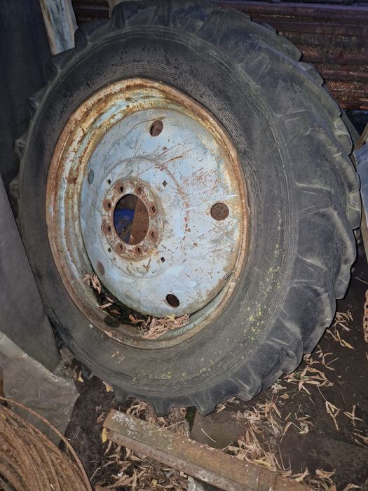 Продам трактор Т40 + прицеп