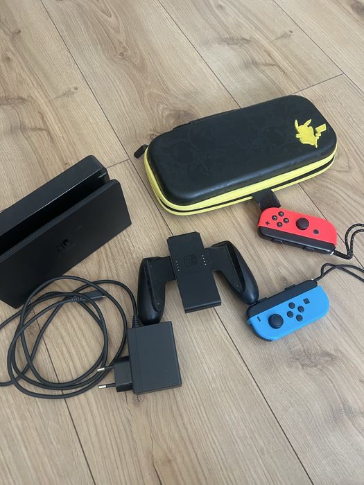 Nintendo switch oled plus dwie gry