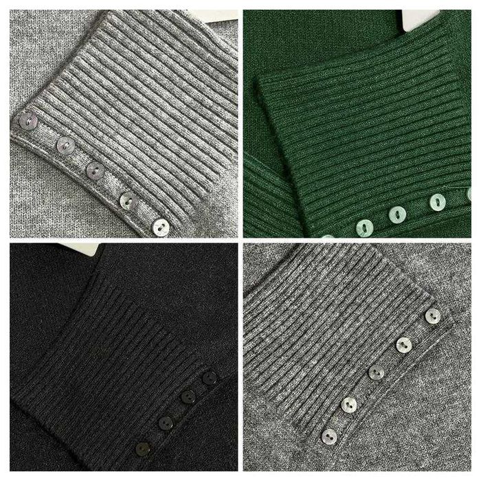 Стильний,затишний светр,горло-стійка,з гудзиками на рукавах,р-и 50-56