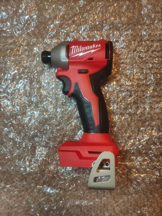 Zakrętarka udarowa Milwaukee 3650-20 z USA Nm190 M18 BLIDRC-0