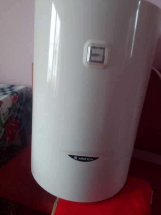 Бойлер ARISTON,обєм 80літрів