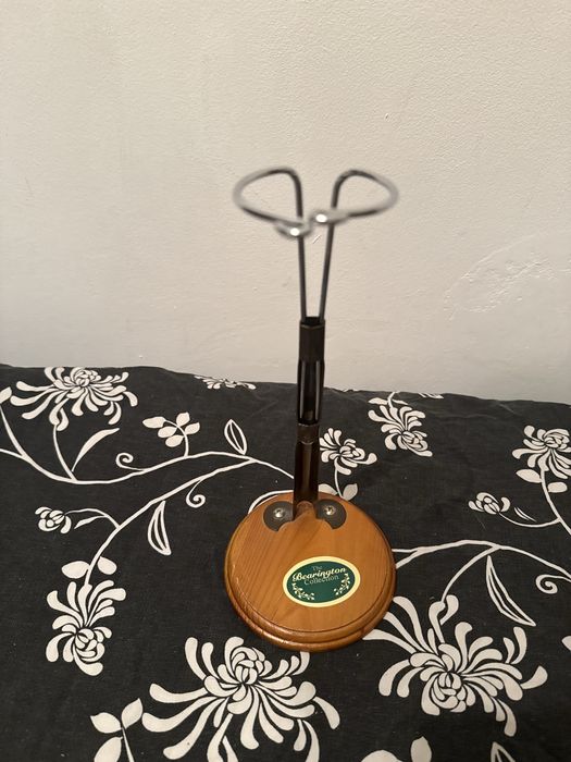 Przepiękny misiek na stojaku