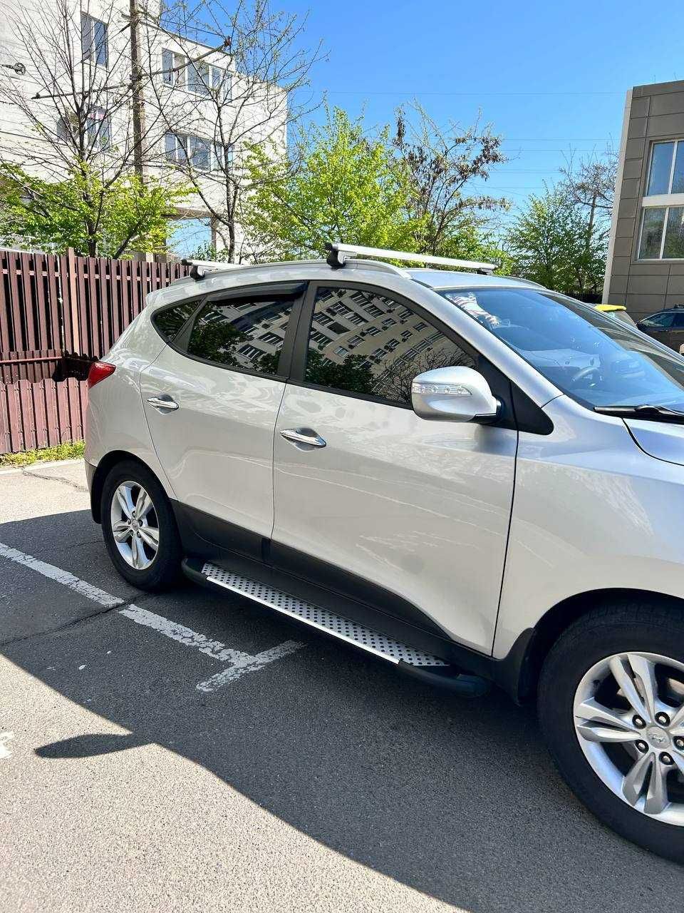 Hyundai ix35 2012 газ/бензин в идеальном состоянии не требует вложений