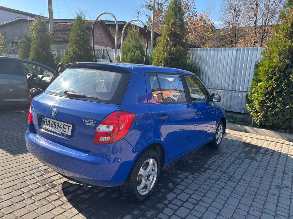 Продам skoda fabia 2009