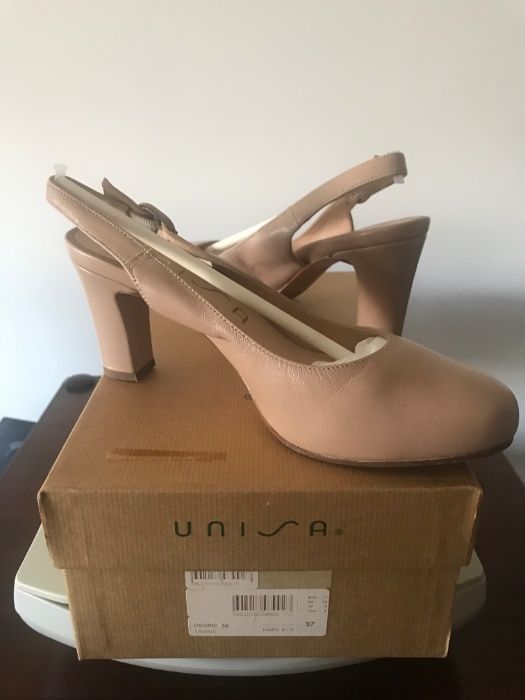 UNISA - Sapatos em Pele