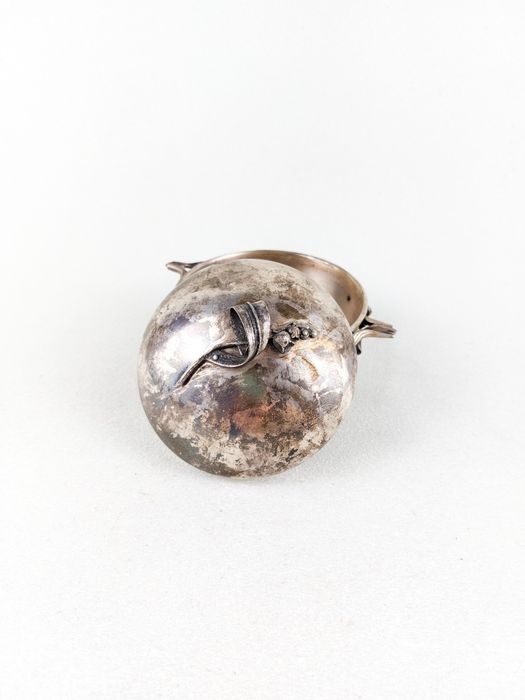 Cukiernica HEFRA konwalie Plater