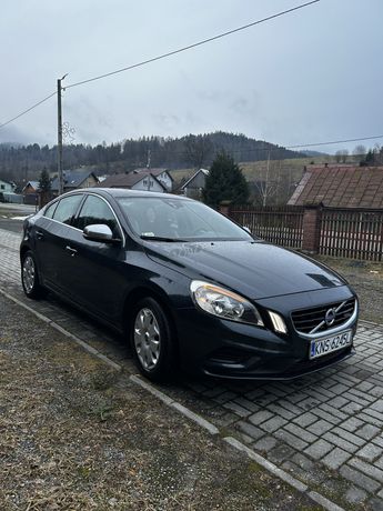 Volvo s60 r design