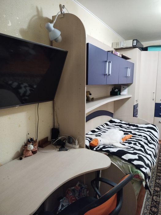 ТЕРМІНОВО! Меблі в дитячу кімнату. Стінка.