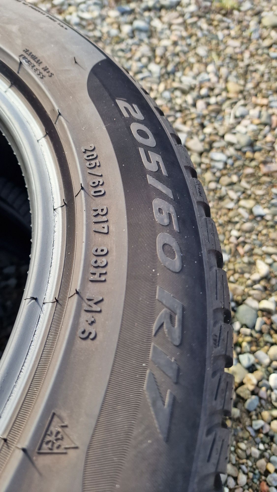 Opony 205/60R17 zimowe Pirelli idealne. Cena za 2 szt wysyłamy!