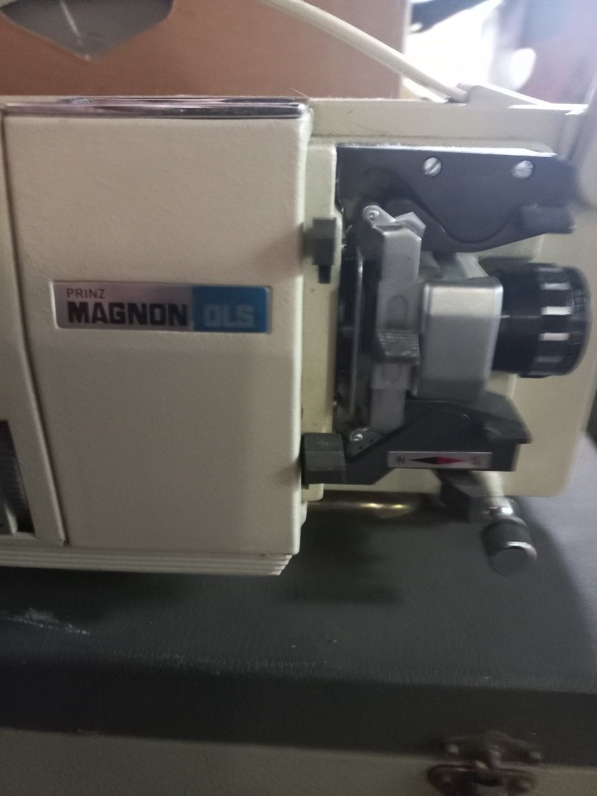 Projektor magnon prinz