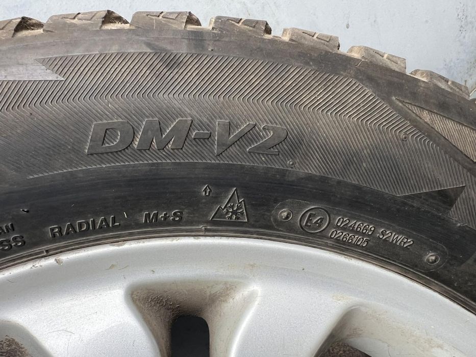 255/55 R18 Bridgestone Blizzak Шини Зима Продам Колеса в зборі