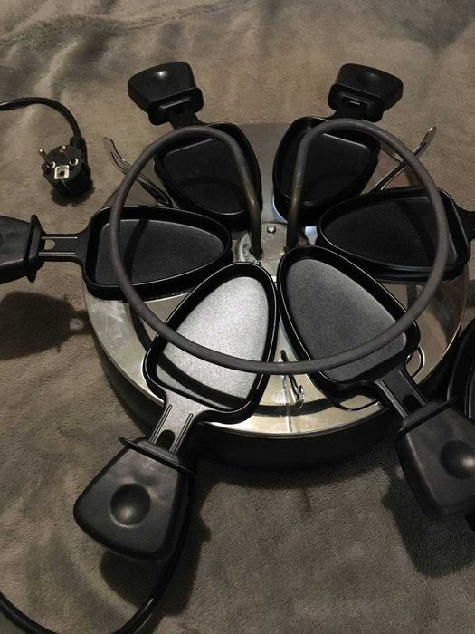 Електричний раклетний гриль