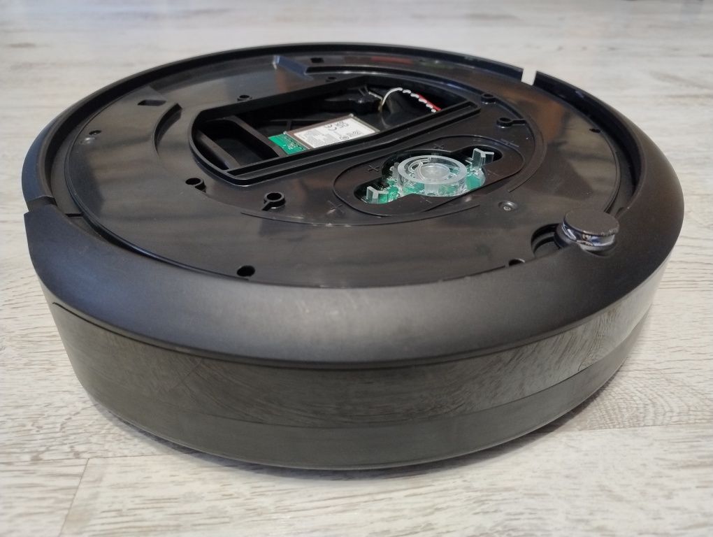 Płyta Główna z obudową i zderzakiem Irobot Roomba i3 (Uszkodzona)