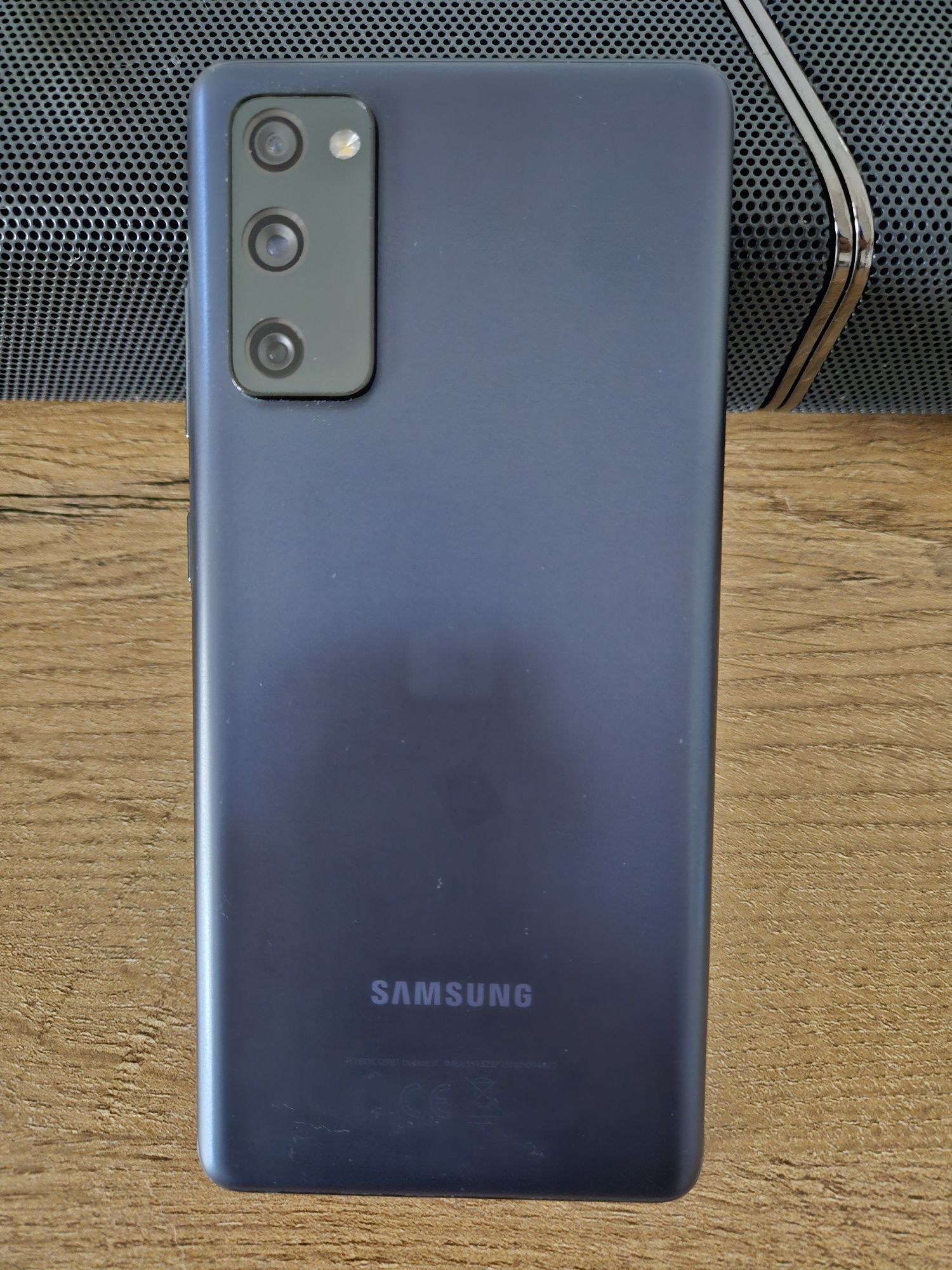 Samsung S20 FE 5G - używany. Stan idealny