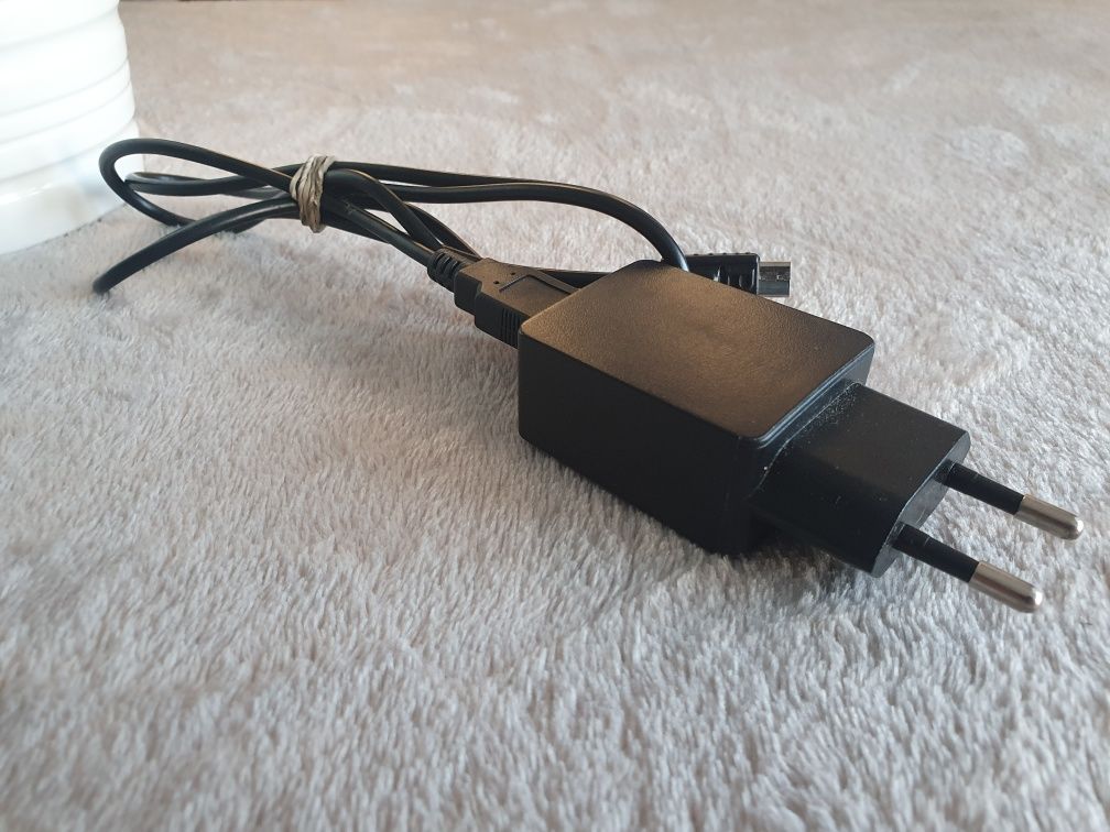 Ładowarka i Kabel Micro USB Zestaw.