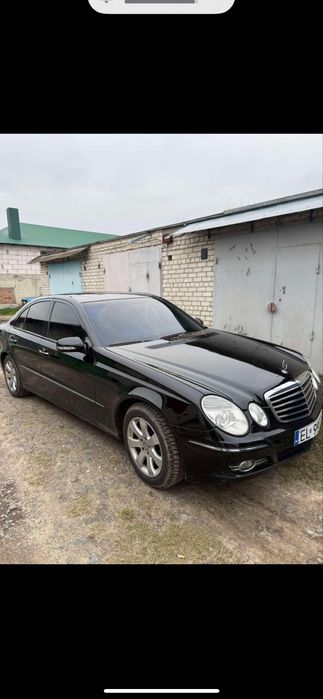 Мерседес 211 з економним 2.2 мотором