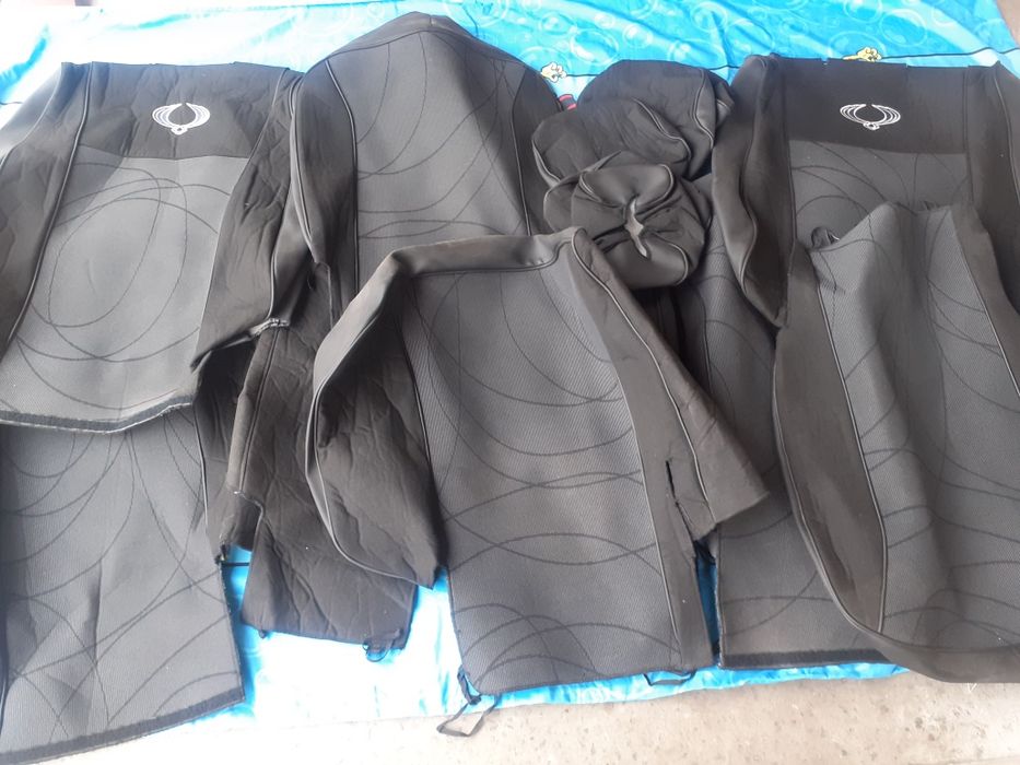 Продам чехли на авто