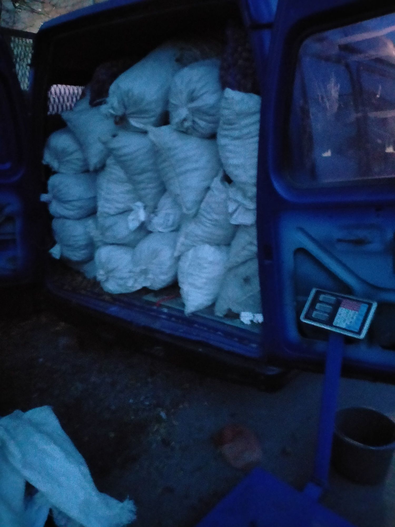горіхи 2000кг недорого