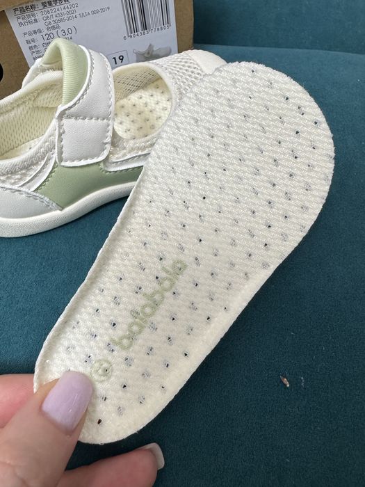 Дитячі сандалі дихаючі