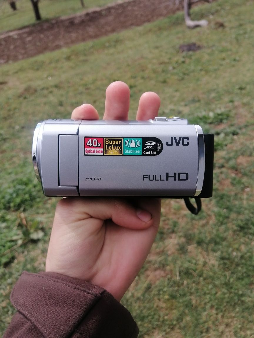 JVC HD Everio (HD memory camcorder)