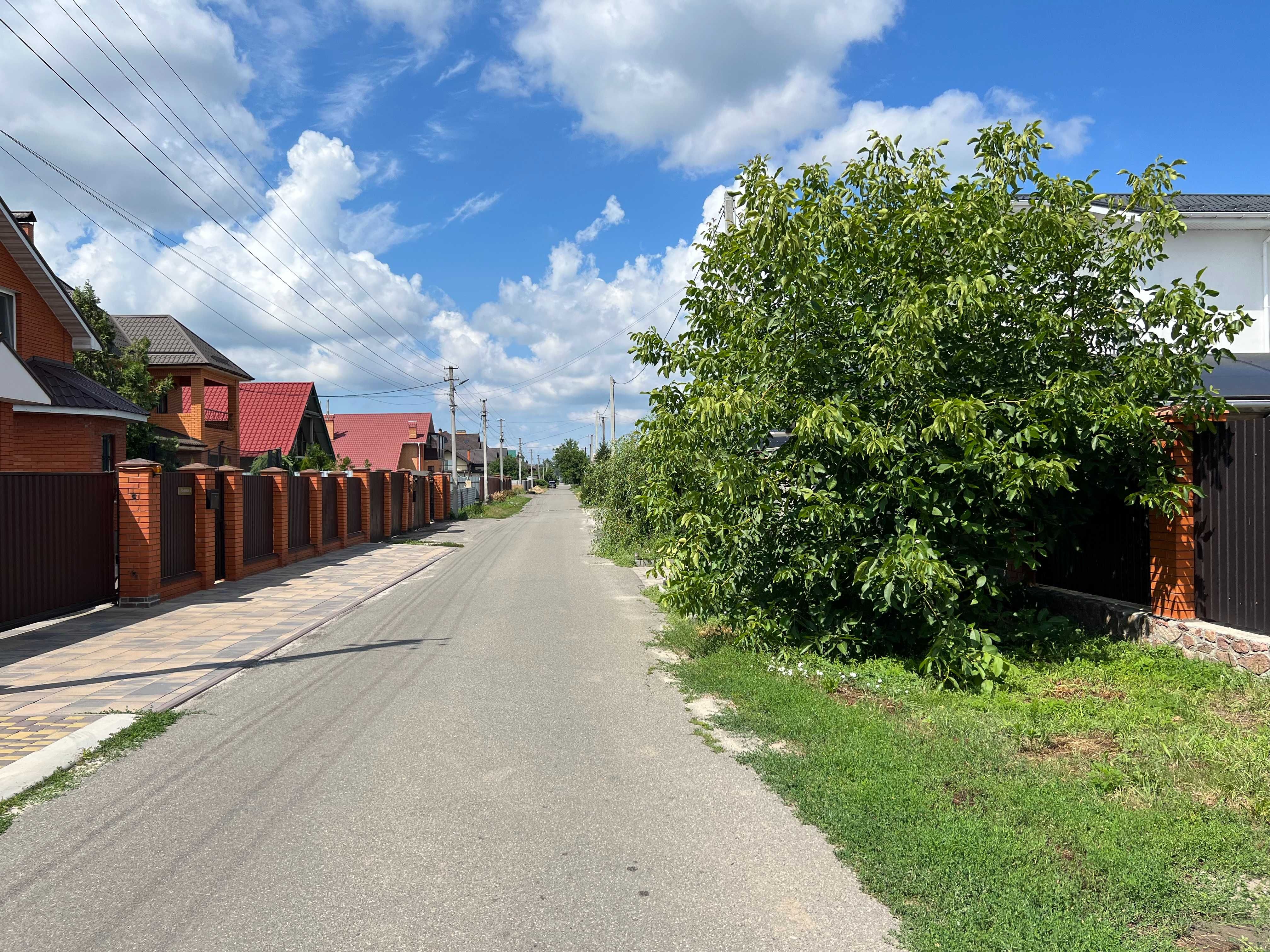 Гора дом 2х.эт. кирпичный 300кв.м.