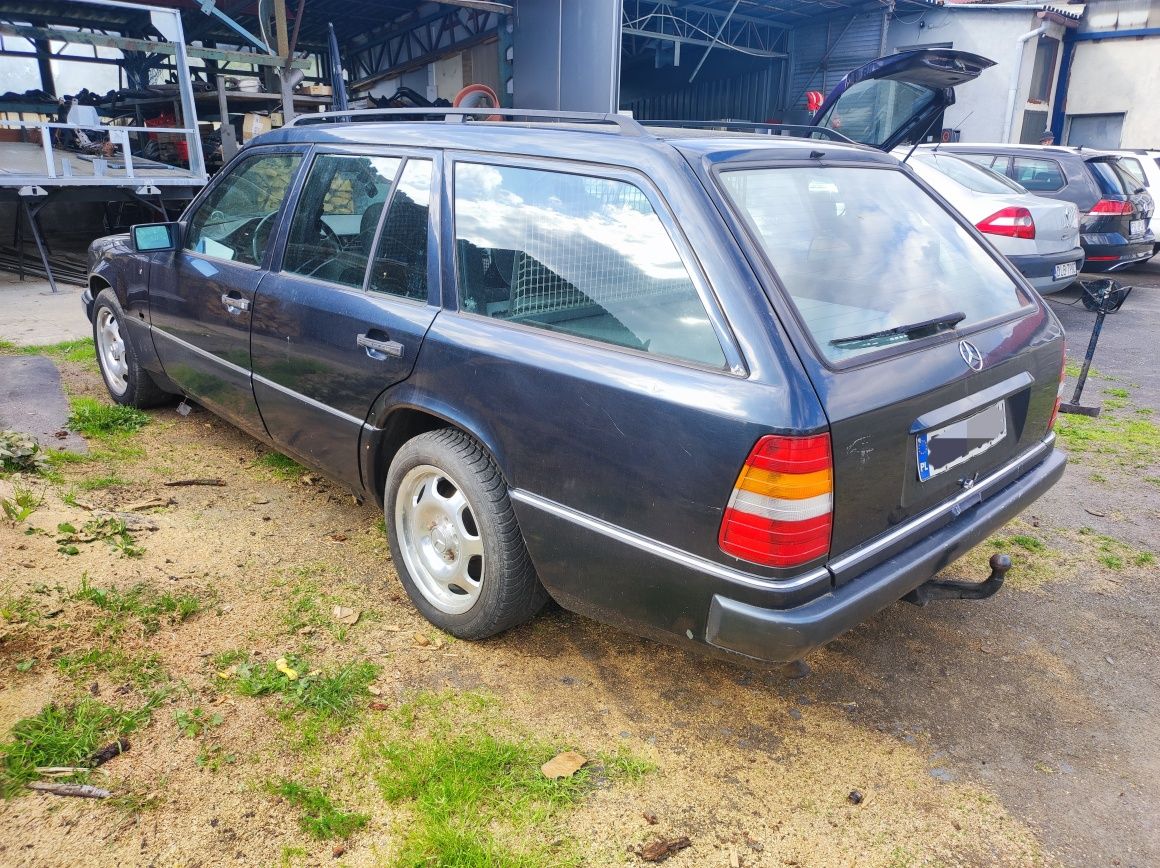 Mercedes w124 124 kombi 2.5d automat nie zgnity